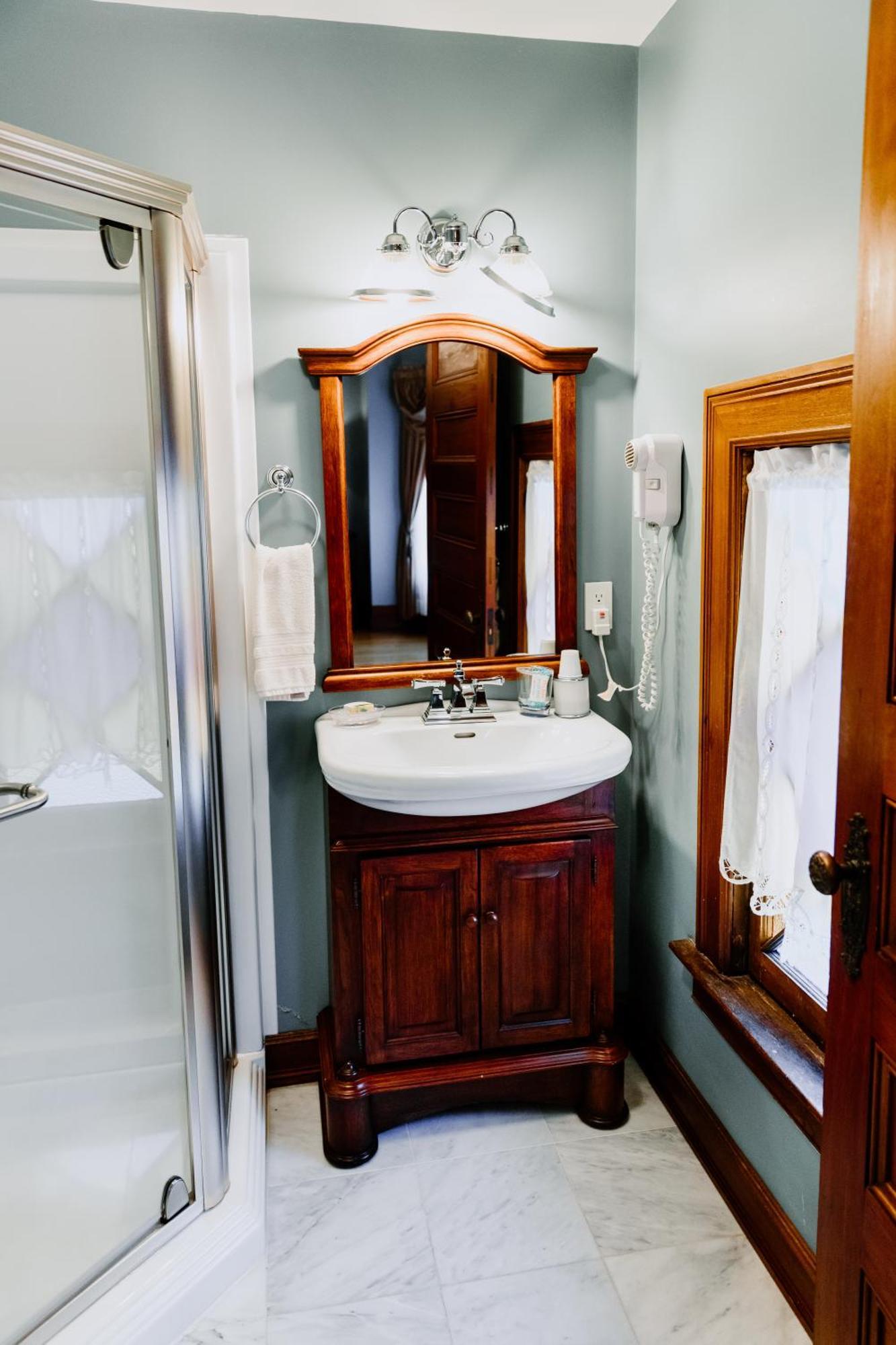 1897 Beekman House Bed And Breakfast Dundee エクステリア 写真