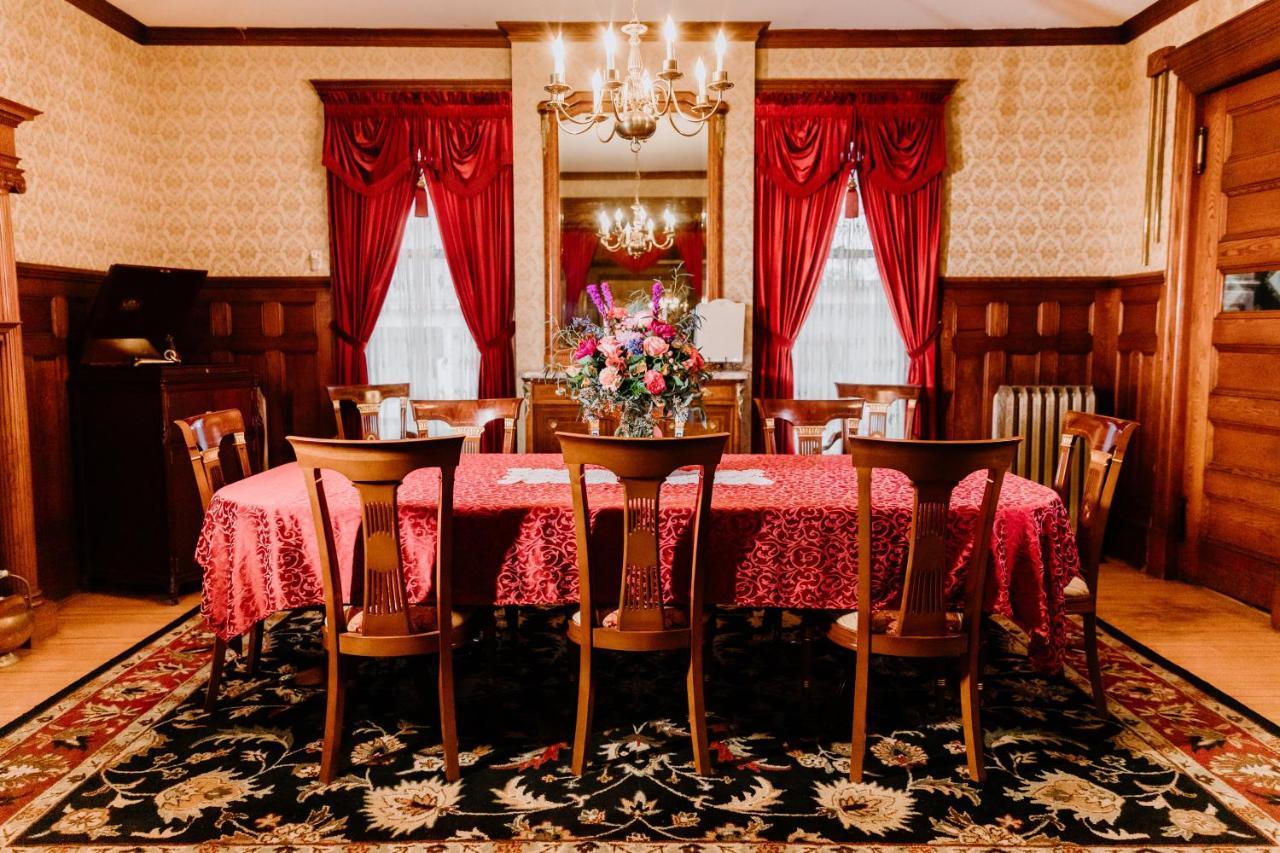 1897 Beekman House Bed And Breakfast Dundee エクステリア 写真